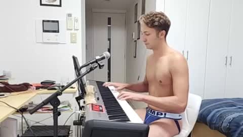 BareBritPianist online show from October 14, 7:20 am