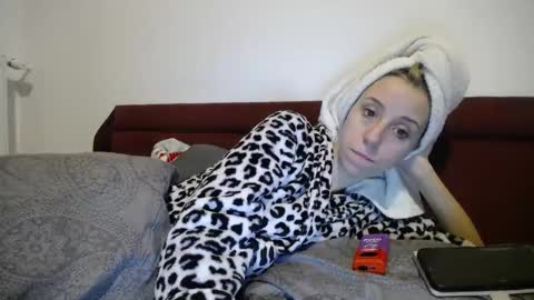 Lena online show from February 11, 7:05 pm