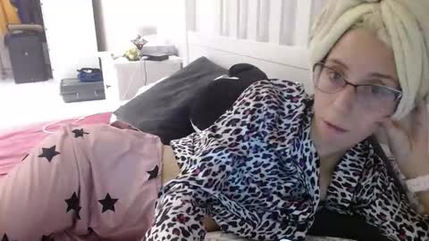 Lena online show from September 15, 5:46 pm