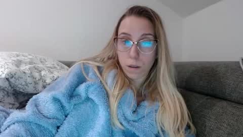 Lena online show from March 23, 6:23 pm