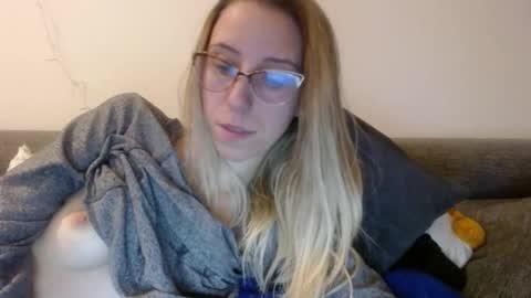 Lena online show from March 26, 6:24 pm