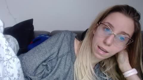 Lena online show from March 27, 7:25 am