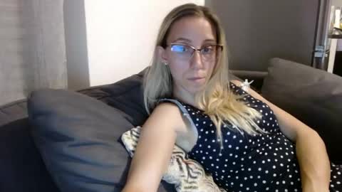 Lena online show from May 28, 6:05 pm