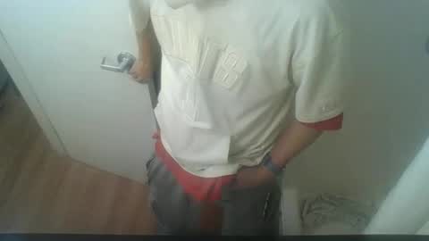 Snapshot of barniemay1 chatting on January 4, 8:28 am barniemay1 online show from January 4, 8:28 am