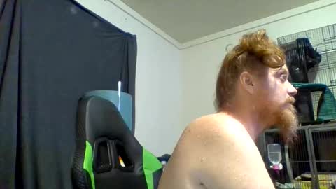 Snapshot of barrett4200 chatting on March 20, 5:29 pm barrett4200 online show from March 20, 5:29 pm