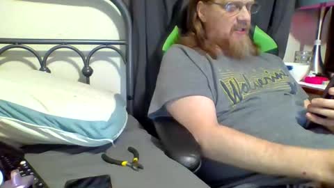 Snapshot of barrett4200 chatting on March 25, 6:36 pm barrett4200 online show from March 25, 6:36 pm