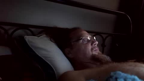 Snapshot of barrett4200 chatting on April 15, 8:32 am barrett4200 online show from April 15, 8:32 am