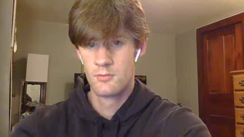 basicallyjustmee online show from May 16, 2:19 am