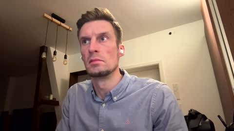 Snapshot of basst23 chatting on February 15, 12:04 am basst23 online show from February 15, 12:04 am