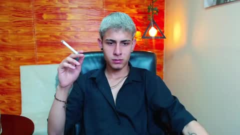 Snapshot of bastiaan_28 chatting on December 27, 4:26 am Bastian online show from December 27, 4:26 am