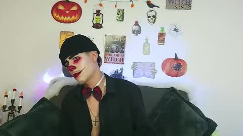 Snapshot of bastiaan_28 chatting on October 21, 4:57 am Bastian online show from October 21, 4:57 am