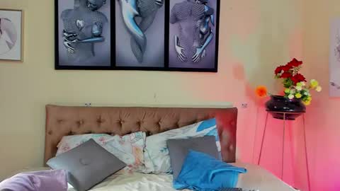 Snapshot of bastian_jones1 chatting on January 20, 6:32 pm bastian_jones1 online show from January 20, 6:32 pm