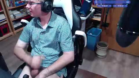 Snapshot of baterricky chatting on July 11, 1:58 pm Ricky online show from July 11, 1:58 pm