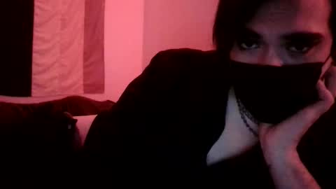 Snapshot of batguy_furr chatting on March 21, 2:49 am batguy_furr online show from March 21, 2:49 am