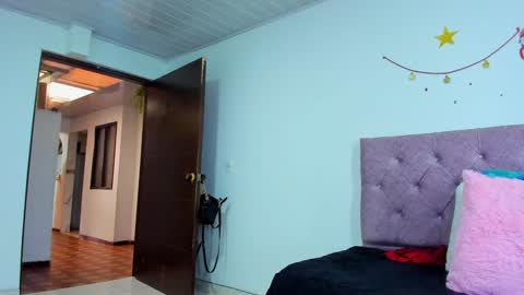    online show from December 27, 4:32 pm