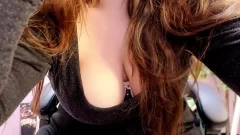 battymoll online show from March 12, 4:02 pm