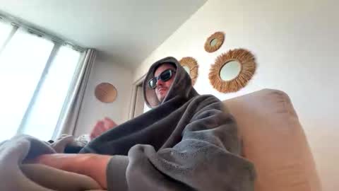 bazby online show from February 18, 8:43 am