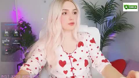 Snapshot of bb_cute1 chatting on February 4, 9:26 am Kris online show from February 4, 9:26 am