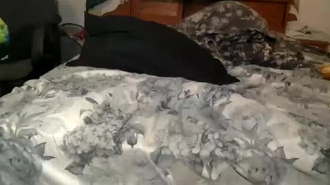 bbc_joyboi online show from November 8, 10:59 am