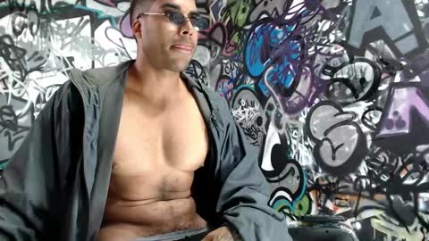 Snapshot of bbc_monster1 chatting on January 27, 5:37 pm Justin online show from January 27, 5:37 pm
