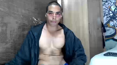 Snapshot of bbc_monster1 chatting on September 23, 5:05 pm Justin online show from September 23, 5:05 pm