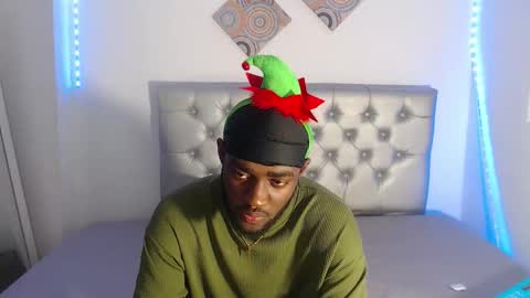 Andrew  online show from December 17, 12:27 am