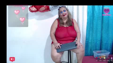 Snapshot of bbwsalome chatting on February 22, 1:00 am Salome online show from February 22, 1:00 am