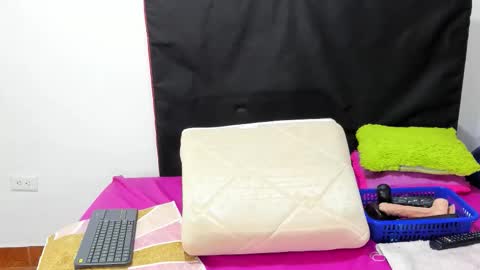 Snapshot of bbwsalome chatting on November 22, 2:16 pm Salome online show from November 22, 2:16 pm