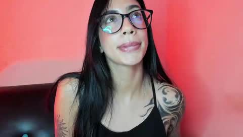 daniela villamizar online show from January 24, 4:49 pm