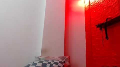 rever online show from December 22, 2:30 am