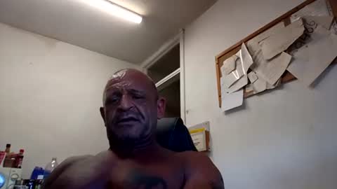be427035 online show from July 23, 6:39 pm