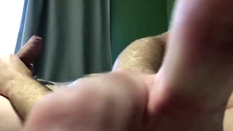 Snapshot of be_men1991 chatting on December 22, 8:27 am be_men1991 online show from December 22, 8:27 am