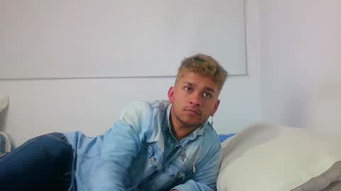 Sara  Juan online show from December 26, 1:18 am