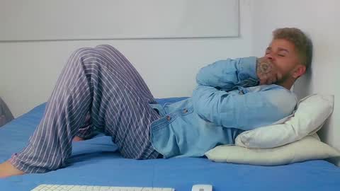 Sara  Juan online show from December 29, 1:56 am