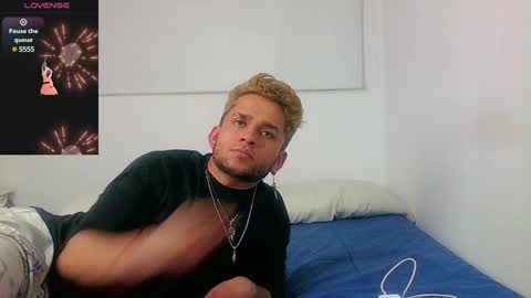 Sara  Juan online show from January 7, 1:59 am