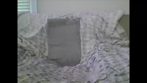 BeachyMILF online show from December 2, 5:41 pm