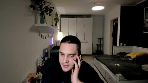 Snapshot of bear_beer130 chatting on November 14, 1:26 am bear_beer130 online show from November 14, 1:26 am