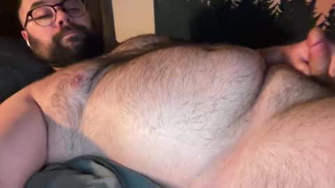 Snapshot of bear_country chatting on January 3, 12:54 am bear_country online show from January 3, 12:54 am