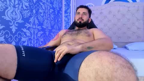 bear_mao_ online show from February 11, 11:26 am