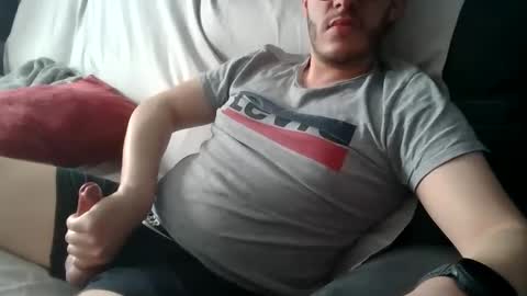 Snapshot of bearchaser97 chatting on December 7, 5:31 pm bearchaser97 online show from December 7, 5:31 pm