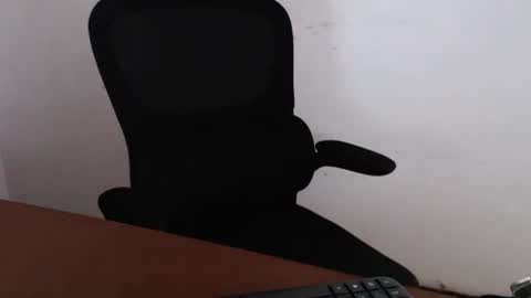 Snapshot of beard_top_guy chatting on February 2, 7:14 pm Beard Guy online show from February 2, 7:14 pm