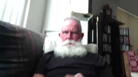 Snapshot of beardbushy chatting on September 20, 3:57 pm beardbushy online show from September 20, 3:57 pm