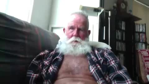 Snapshot of beardbushy chatting on September 23, 3:59 pm beardbushy online show from September 23, 3:59 pm