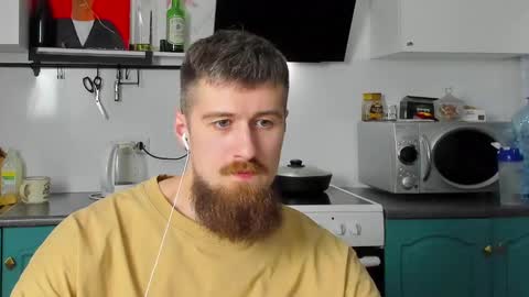 Snapshot of bearded_legend chatting on January 29, 8:56 pm Zeus online show from January 29, 8:56 pm