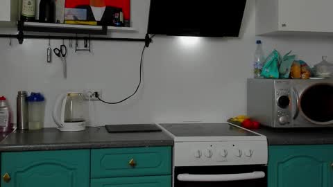 Snapshot of bearded_legend chatting on October 14, 2:23 am Zeus online show from October 14, 2:23 am