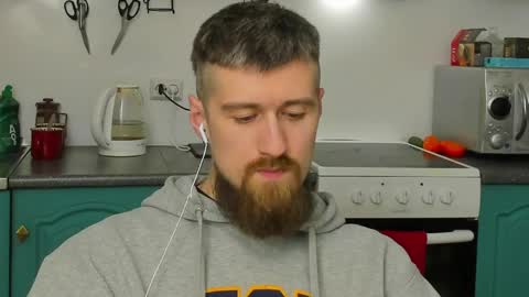 Zeus online show from April 14, 11:33 pm