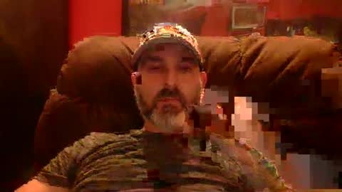Snapshot of beardedambition chatting on September 25, 9:18 pm beardedambition online show from September 25, 9:18 pm