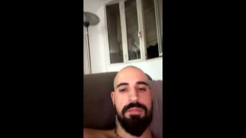 Snapshot of beardedbaldy_09 chatting on October 14, 7:47 pm Ask me online show from October 14, 7:47 pm