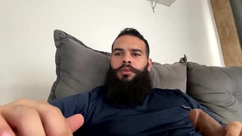 Min online show from April 7, 2:06 pm