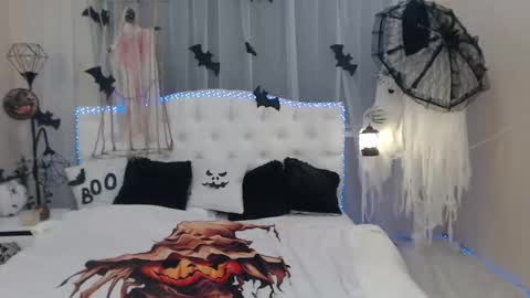 Snapshot of beataangel chatting on October 22, 7:08 am beataangel online show from October 22, 7:08 am